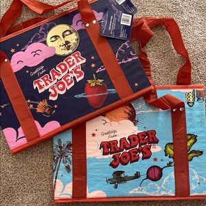 Trader Joe’s Stand-up Collapsible Tote Bag- Set of 2